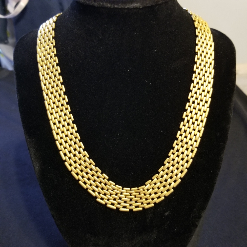 Vintage 90s Gold Tone Panther Link Collar Chain Necklace